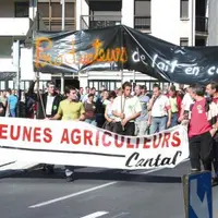 Les manifestants ont défilé entre la Chambre d’agriculture et la préfecture.