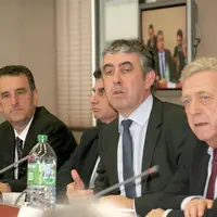 “Nous sommes entrés dans une phase de désendettement”, s’est félicité Vincent Descœur. Une ère qui pourrait être de courte durée au vu des incertitude