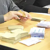 À l’issue du premier tour, six binômes sont élus, dont quatre du rassemblement DCI, un binôme socialiste et un autre indépendant.