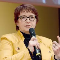 Christiane Lambert : “Si on nous demande plus de qualité, d’engagement, il faut des centimes derrière.”