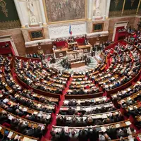 Chaque année, le gouvernement soumet au Parlement un projet de loi de finances (PLF) qui fixe notamment les dotations aux collectivités.