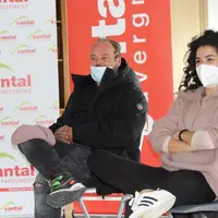 Alban Ivanov et Sabrina Ouazani sous le charme du Cantal tout comme le réalisateur Jean-Pierre Améris (premier plan) qui a vanté avec Frédéric Grünenw