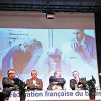 Une table ronde qui réunissait acteurs économiques et élus de collectivités de tailles très diverses.
