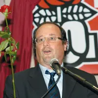 Unité, lisibilité, rassemblement : les conditions du renouveau du PS pour F. Hollande.