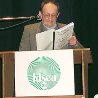 Auguste Lefeuvre à la tribune du congrés de la FDSEA de la Creuse, en 2002, alors qu’il était président de la section départementale des anciens.