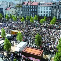 Les premiers manifestants sont arrivés Place de Jaude à 13 h 10 et la queue de cortège une heure après !