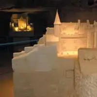 Prouesses techniques et performance inégalée font de « Pierre et Lumière » le premier parc miniature en souterrain du monde.