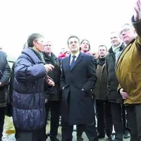Le Gaec Salles, à la tête d'un cheptel inscrit de 140 vaches allaitantes, a présenté au Président les différents stades d'élevage des bovins.