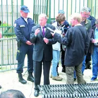 Le Préfet.