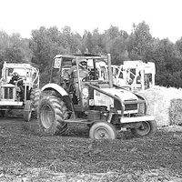 Animation spectaculaire, le National Tracto Cross ravira petits et grands le dimanche avec une démonstration de Tracto Cross.