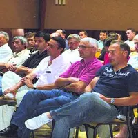 L’assistante attentive à un projet qui peut fortement soutenir une filière engraissement en difficulté.