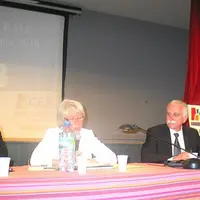De gauche à droite : Didier Kholler, directeur de la Direction départementale des territoires, Michelle Suchaud, présidente de l’AGC23-CER France Creu