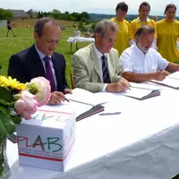 La signature a eu lieu lors des portes ouvertes du lycée agricole de Naves (19)