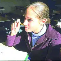 Pour les jeunes de 16 à 18 ans, l'ARS est versée sur justificatif de scolarité ou d'apprentissage.