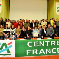 Le Crédit Agricole accompagne les Jeunes Agriculteurs.