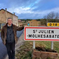Gilles Cibert, maire de St Julien Molhesabate et agriculteur "transitoire", est un fervent défenseur de l'agriculture.