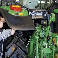 Responsable occasion au sein du groupe Chavanel agri dans la Drôme, Vincent Chambon n'a jamais vu ça : porté par des pénuries et des délais de livrais