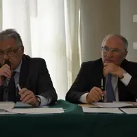 À gauche, Hervé Malherbe, préfet de Lozère et Jacques Blanc, président de l'AMF48.