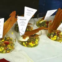 Il y en avait pour tous les goûts samedi 10 juin à Roquefort-sur-Soulzon pour fêter le roi des fromages. Cuisiné avec des fruits, des légumes, des épi