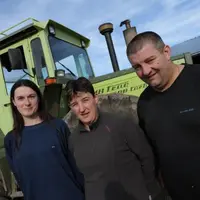Aurélie Clergue, Christelle et Philippe Sudre.