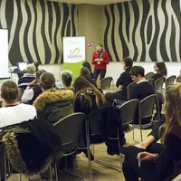 Plusieurs acteurs de l’agritourisme sont venu présenter leur outils lors du troisième atelier sur les produits locaux. Ici, Catherine De La Rue Ducan,