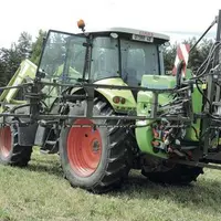Est puni d’une amende tout propriétaire d’un pulvérisateur qui n’a pas satisfait à l’obligation de contrôle obligatoire de son matériel tous les cinq