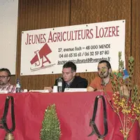 De gauche à droite, Sylvain Chevalier, trésorier ; Mathieu Rodier, sécretaire général ; Sébastien Richard, administrateur JA national en charge de la