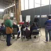 Lundi 27 septembre, les trois associés du Gaec les Rivières à Chanac ont accueilli une dizaine de participants à un atelier sur le bien-être au travai