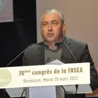 Patrick Benezit à la tribune lors du congrès de la FNSEA.