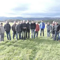 Journée de signature des engagements des exploitations dans le GIEE Los Bons Prats à Saint-Pierre-du-Champ.