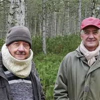 Retraités agricoles, Bernard Vedrines et son frère Michel ont connu leur forêt de pin noir d’Autriche depuis leur plantation dans les années 60 par le