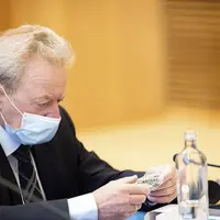 Janusz Wojciechowski lors de la réunion hebdomadaire de la commission Von der Leyen.