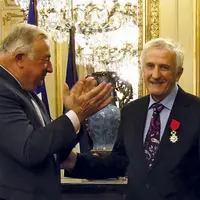Le président du Sénat, Gérard Larcher, a remis la Légion d’honneur à Jean-Paul Pourquier.