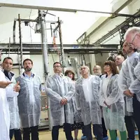 En visite le 4 août dernier à l'abattoir d'Ambert, les élus du territoire, du département et de la région, ont annoncé soutenir financièrement les tra