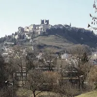 Saint-Flour fait partie de ces petites villes de France qui formulent des doléances.
