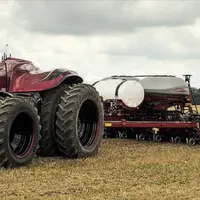 « Les robots sont l’avenir de la grande culture, ils peuvent permettre de redonner du temps aux agriculteurs », explique Clément Baron, directeur tech