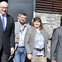 Olivier Boulat, président de la FdSEA 48 et Christine Valentin présidente de la chambre d'agriculture ont pu échanger avec le commissaire européen Phi