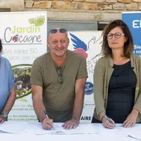 Jeudi 20 juillet, Enedis, les Jardins de Cocagne et le secours populaire comité de Mende ont signé une convention tripartite renforçant les liens des