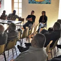 Éleveurs, syndicats et élus ont été invités par Patrice Marie à s’investir lors du passage de sa Marche pour le pastoralisme en Lozère.