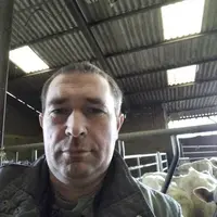 La coopérative aide les éleveurs à valoriser l’herbe sur leurs exploitations. Sébastien Canaud, producteur allaitant dans le Puy-de-Dôme, témoigne.