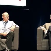 Les intervenants de la conférence adaptabilité : Adriana Solano de l’association colombienne de la race Brune est à droite ; l’Australien Robbie Radel