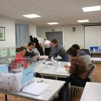 Le dépouillement des enveloppes s'est déroulé pendant toute la journée dans les locaux de la préfecture de Mende.
