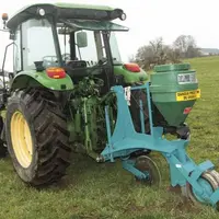 Mercredi 28 avril, la FDSEA et les JA ont organisé, en collaboration avec la FDSEA du Cantal, une démonstration sur les parcelles de David Domenichini
