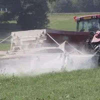 L’acidité dégrade la fertilité des sols. La solution ? Apporter du calcaire pour redresser ou entretenir le pH de ses parcelles. Entretien avec Christ