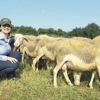 La jeune boursière rendra son étude sur « le métier d’éleveur dans une agriculture de terroir », avec un focus « ovins lait » en novembre 2018 à Paris
