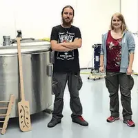 Élément indispensable du brasseur, Gwendoline et Florian ont fabriqué eux même leurs fourquets leurs permettant de mélanger le liquide.