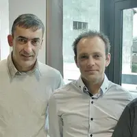Didier Grasset (à droite) est remplacé par Bruno Crassous (à gauche) et Jérémie Gayraud (au centre).