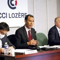 De gauche à droite : Thomas Odinot, secrétaire général de la préfecture, Anouar El-Bakkouchi, directeur de la Banque de France en Lozère et Thierry Ju