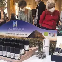Essenciagua, l’entreprise lozérienne d’huiles essentielles, a été retenue parmi les 126 entreprises retenues pour exposer leur savoir-faire dans les j
