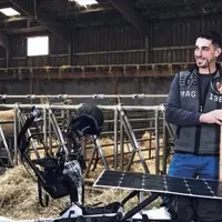 Après dix années d'aventures autour du monde, Jérôme Zindy est revenu dans son Alsace natale pour rencontrer le monde paysan sur son vélo électrique s